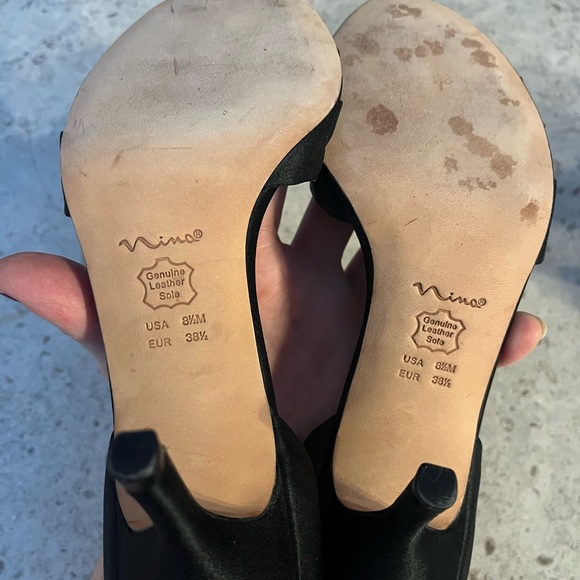 Nina Black Satin heels 38.5 - Picture 4 of 4